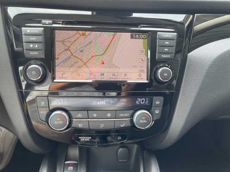 Nissan Qashqai Acenta Automatik 160PS DCT Rückfahrkamera Navi Carplay