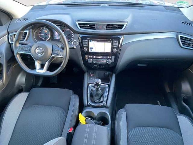 Nissan Qashqai N-Connecta 1.2 AHK 8x befreift 360grad Kamera PNG Navi Tempomat