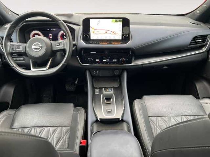 Nissan Qashqai Tekna+ 1.3 DIG-T MHEV Panoramaglasdach 360 Grad Kamera Massagesitze BOSE