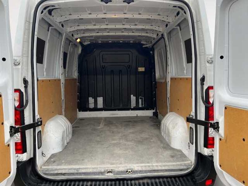 Nissan NV400 Pro Kastenwagen L1H1 3,3t 2,3 dCi 130 PS Sitzheizung Rückfahrkamera Cool & Pro Kastenwagen L1H1 3,3t 2,3 dCi 130 PS Sitzheizung Rückfahrkamera Cool & Sound